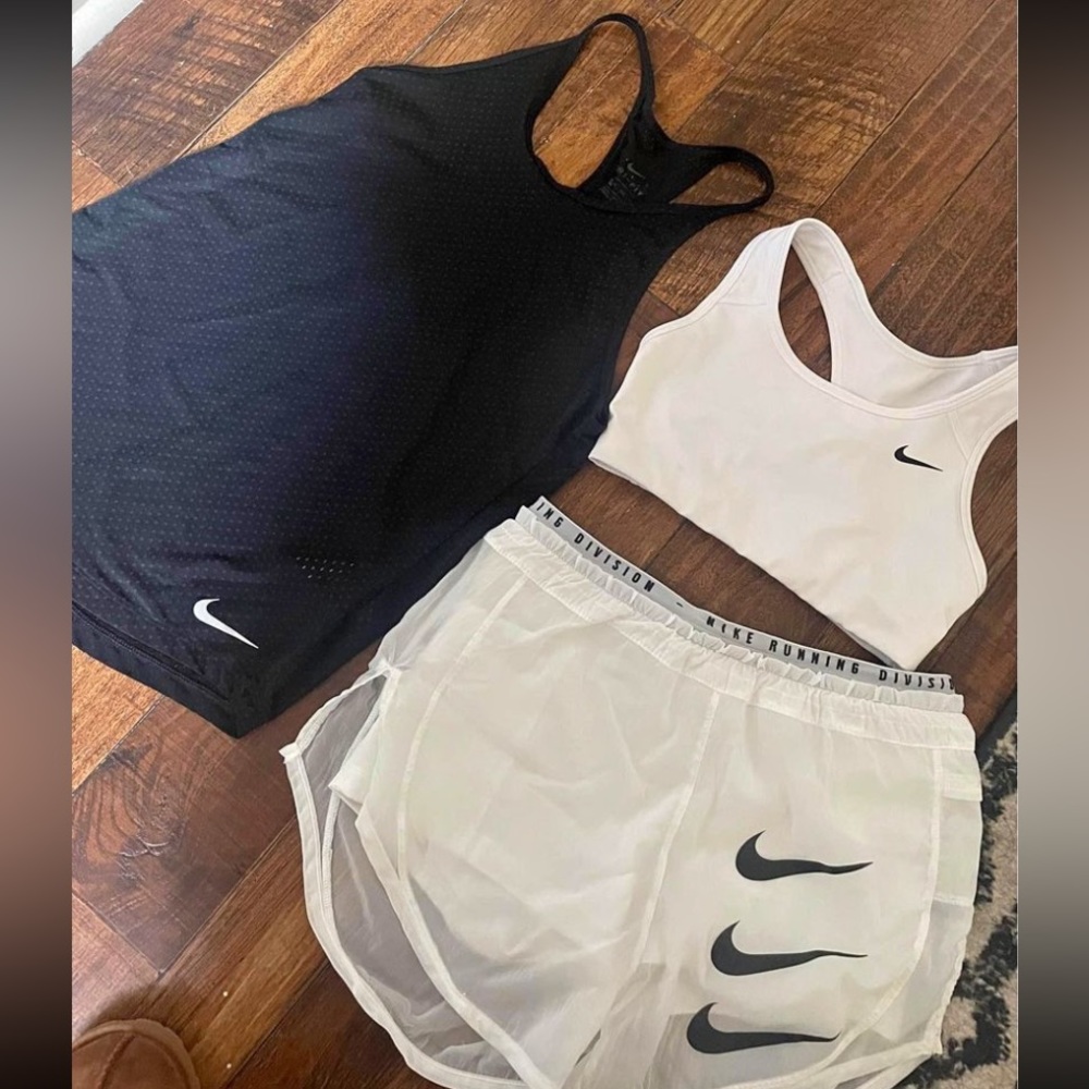 Nike workout fit. Bra, shirt,& shorts combo. Best quality. New without the tags.